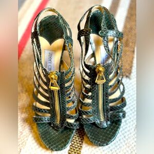 Jimmy Choo classic gladiator sandal in green snake. Sz. 8.5 / 39